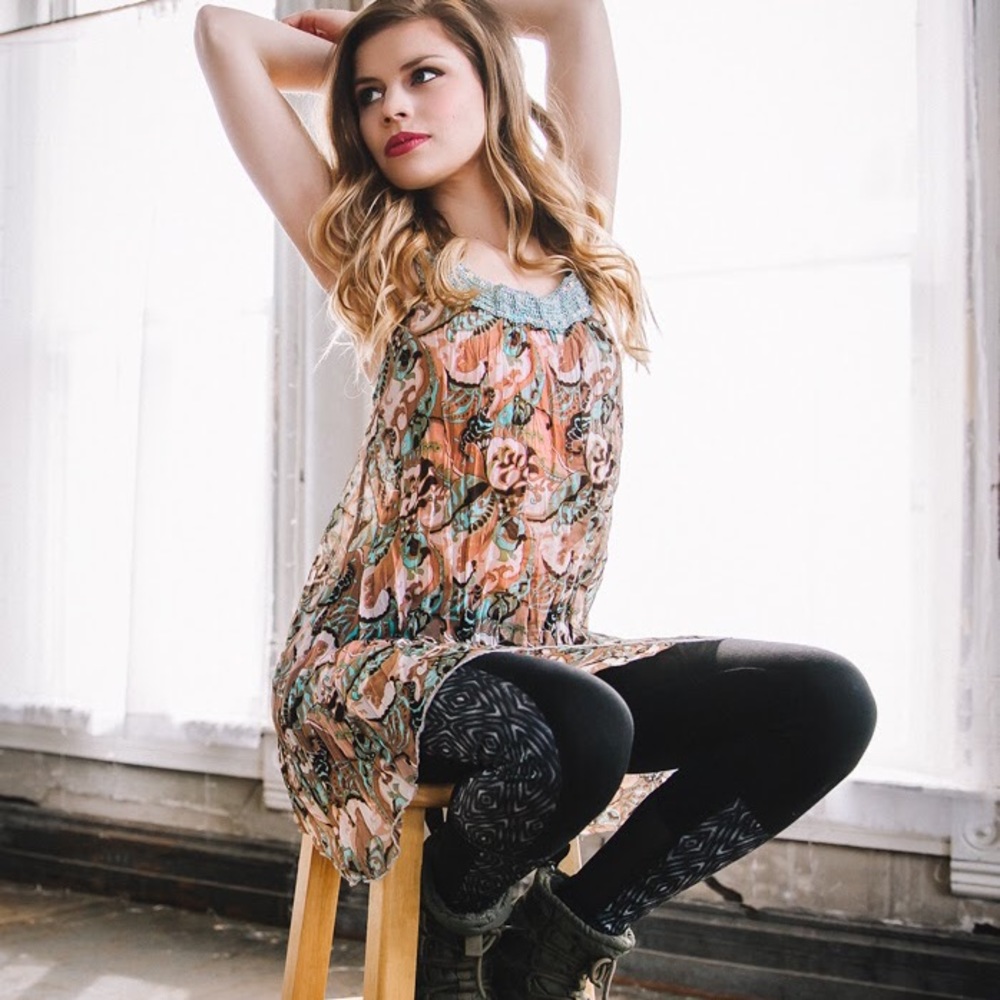 Vintage Y2K Blue and tan 213 strappy sequined boho flowy top L